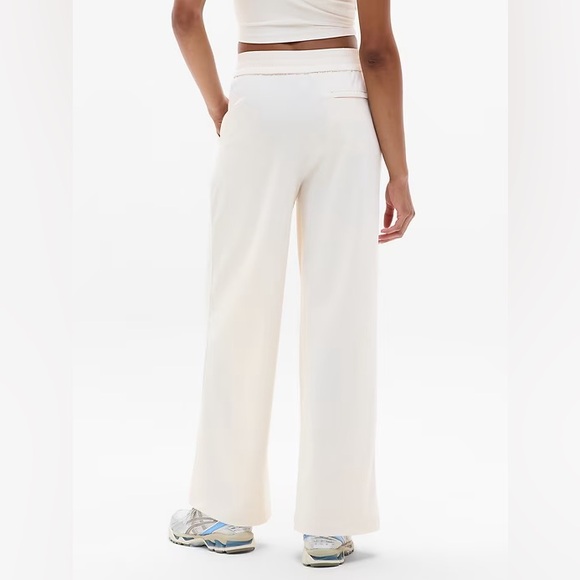 Athleta Women’s Pinnacle High Rise Trouser Bone Wide Leg - Size 8 - Picture 2 of 9